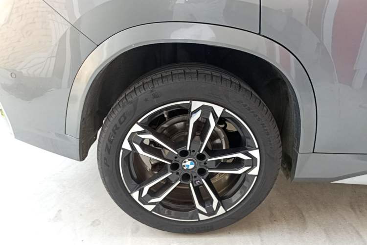 Used BMW X1 2023 sDrive25Li M Sport Package Right Rear Wheel Hub