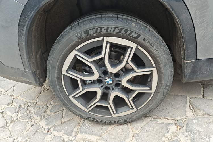 Used BMW X1 2023 sDrive25Li X Design Package Right Rear Wheel Hub