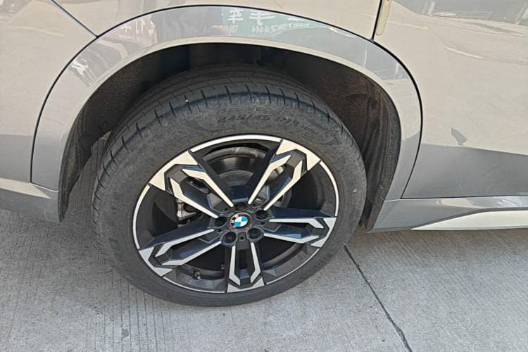 Used BMW X1 2023 sDrive25Li M Sport Package Right Rear Wheel Hub