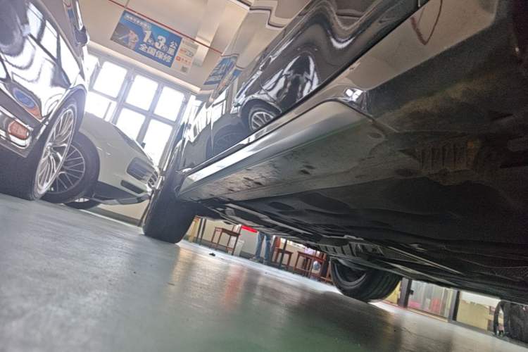 Used BMW X1 2023 sDrive25Li M Sport Package Right Side Sill