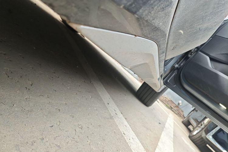 Used BMW X1 2023 sDrive25Li X Design Package Right Side Sill