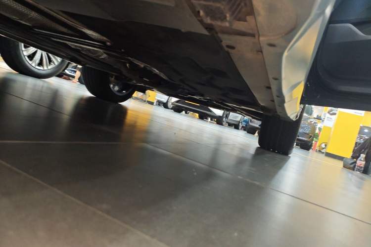 Used BMW X1 2023 sDrive25Li X Design Package Right Side Sill