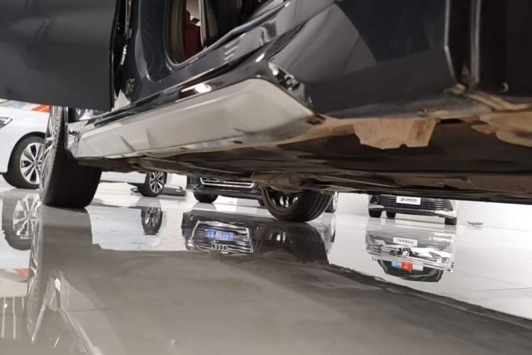 Used BMW X1 2023 xDrive25Li X Design Package Right Side Sill
