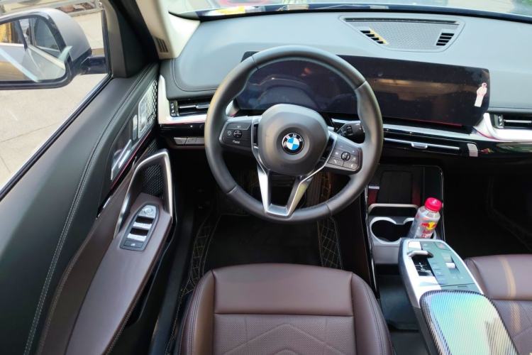 Used BMW X1 2023 sDrive25Li X Design Package Steering Wheel