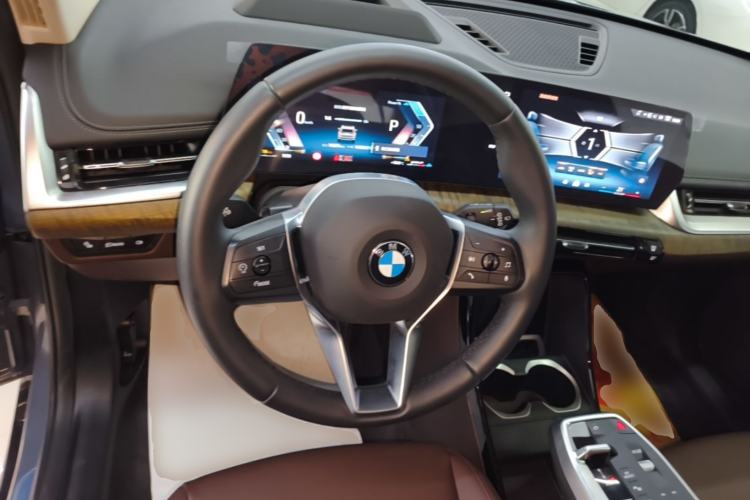 Used BMW X1 2023 xDrive25Li X Design Package Steering Wheel