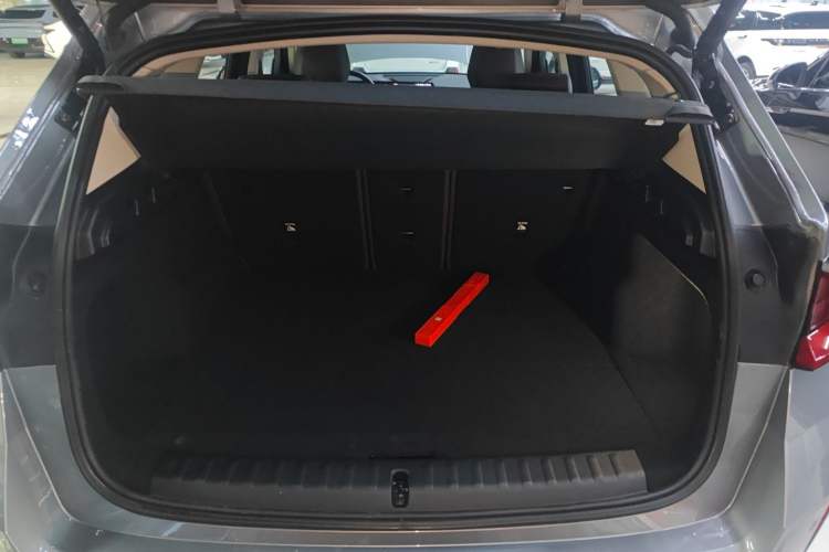 Used BMW X1 2023 sDrive25Li M Sport Package Trunk
