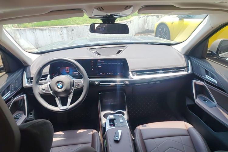 Used BMW X1 2023 sDrive20Li X Design Package Center Console