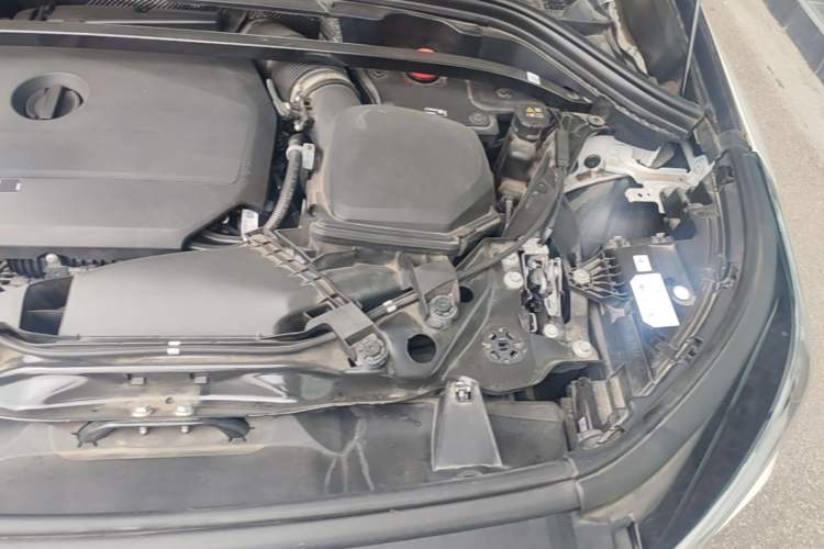 Used BMW X1 2023 sDrive20Li X Design Package Engine Bay Left