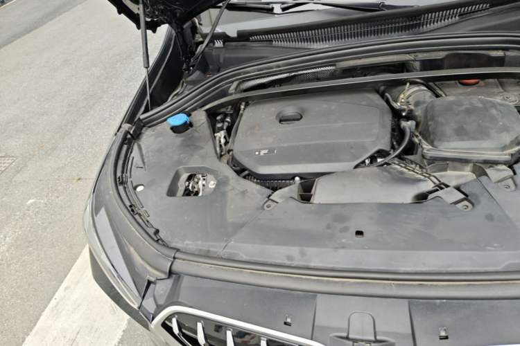 Used BMW X1 2023 sDrive25Li X Design Package Engine Bay Right