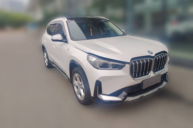 Used BMW X1 2023 sDrive20Li X Design Package Front Right 45 Deg