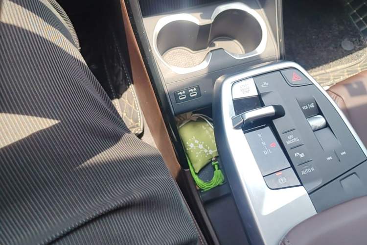 Used BMW X1 2023 sDrive20Li X Design Package Gear Lever