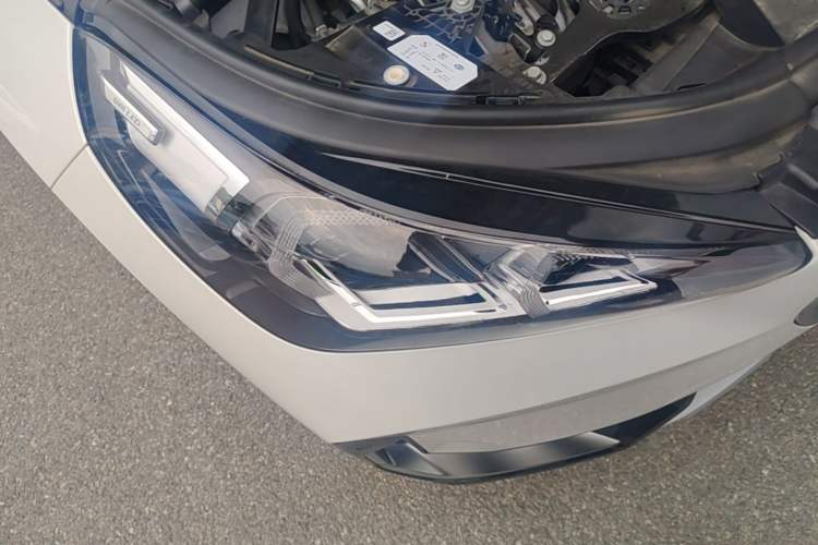 Used BMW X1 2023 sDrive20Li X Design Package Right Front Headlight