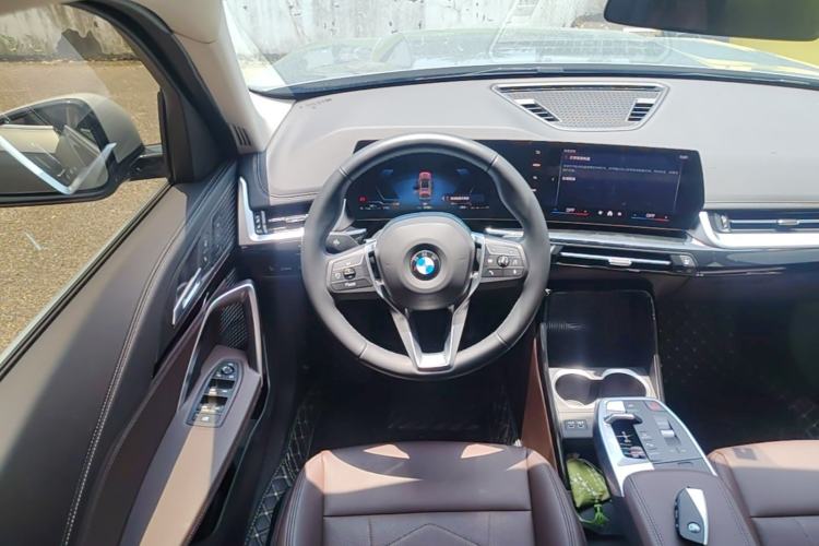 Used BMW X1 2023 sDrive20Li X Design Package Steering Wheel