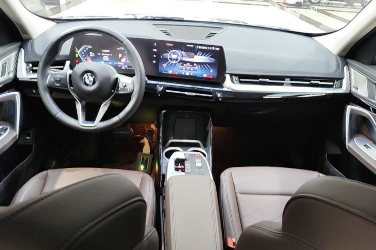Used BMW X1 2023 sDrive25Li X Design Package Center Console