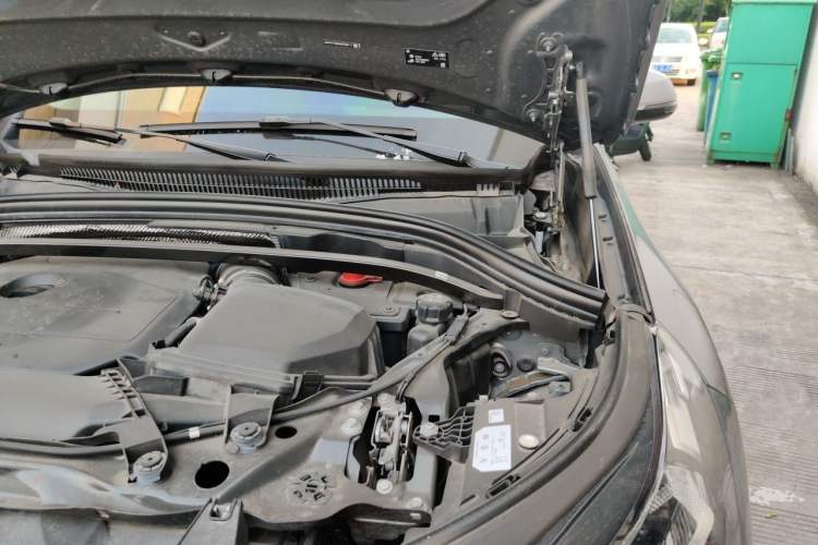 Used BMW X1 2023 sDrive25Li X Design Package Engine Bay Left