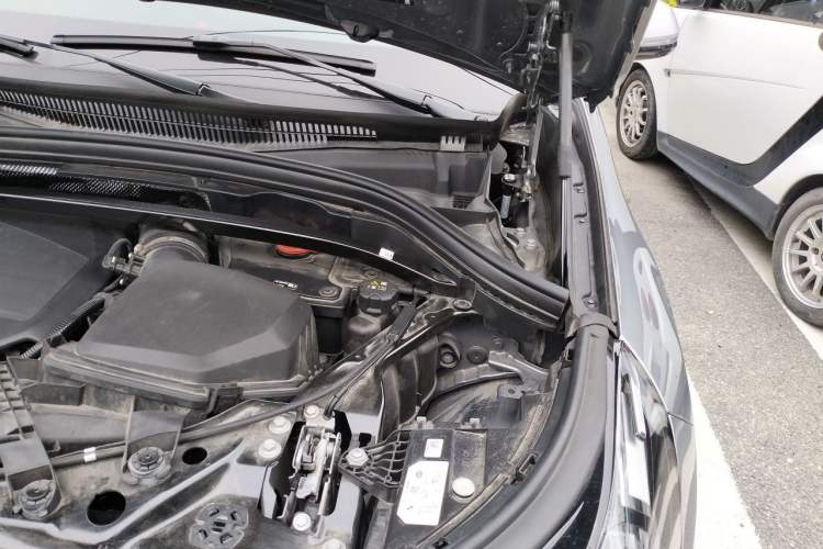 Used BMW X1 2023 sDrive25Li X Design Package Engine Bay Left