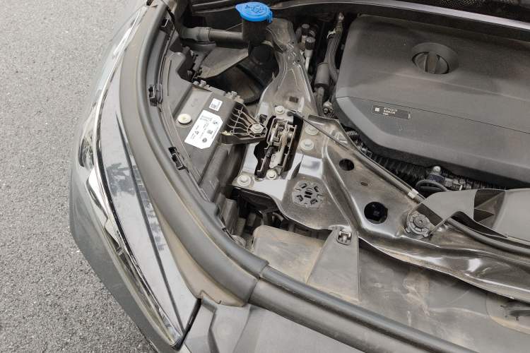 Used BMW X1 2023 sDrive25Li X Design Package Engine Bay Right