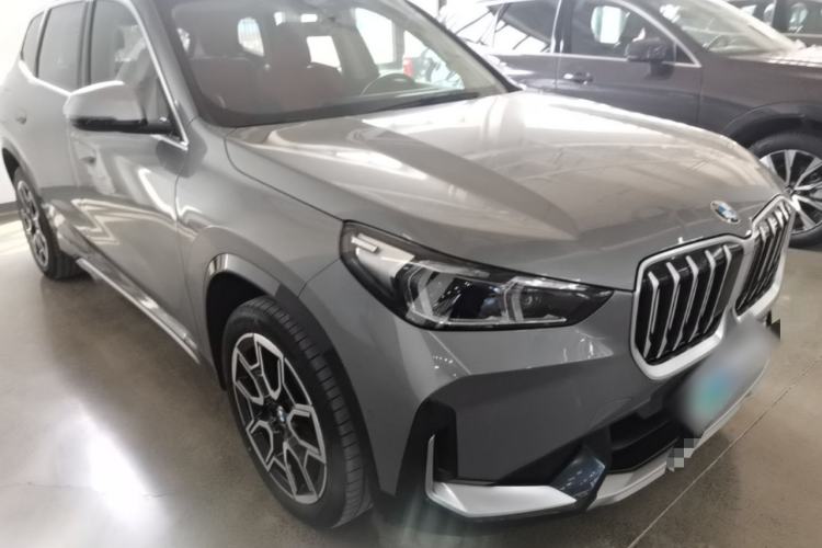 Used BMW X1 2023 sDrive25Li X Design Package Front Right 45 Deg