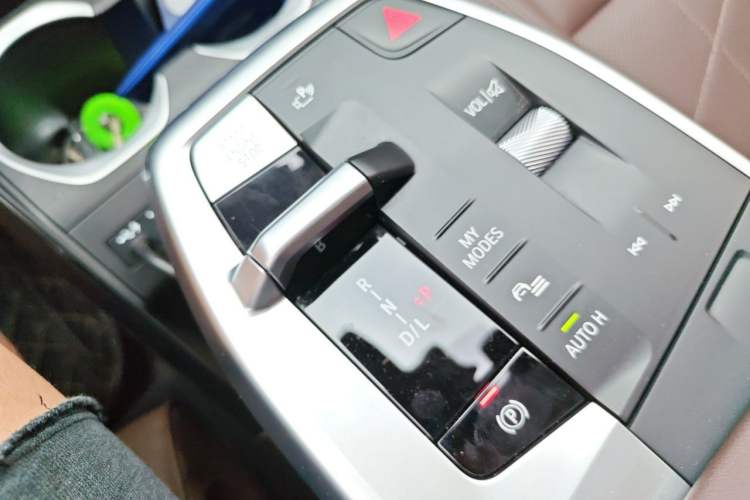 Used BMW X1 2023 sDrive25Li X Design Package Gear Lever