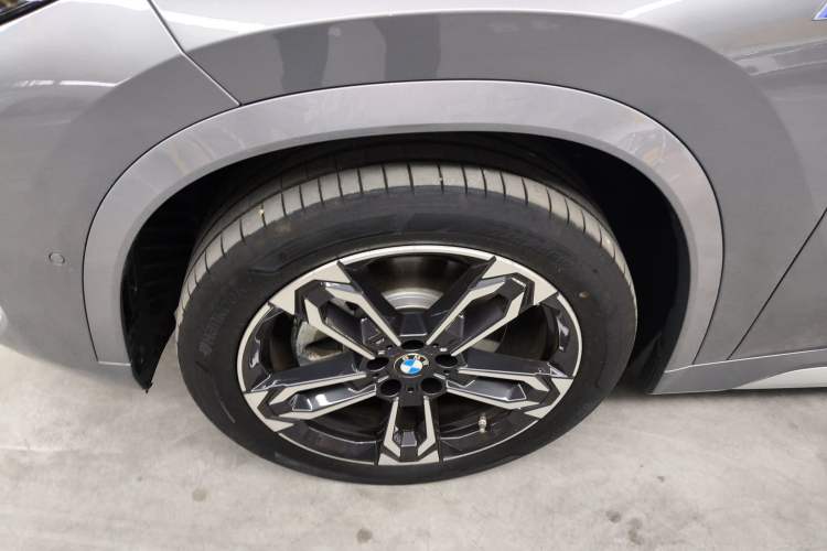 Used BMW X1 2023 sDrive25Li M Sport Package Left Front Wheel Hub