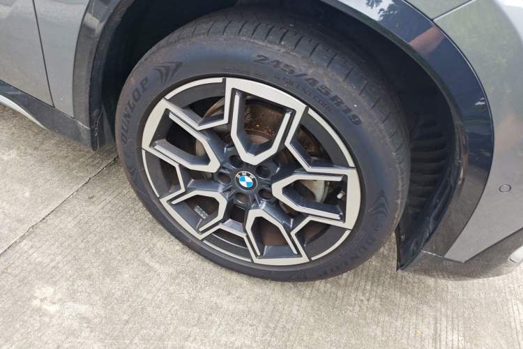 Used BMW X1 2023 sDrive25Li X Design Package Right Front Wheel Hub