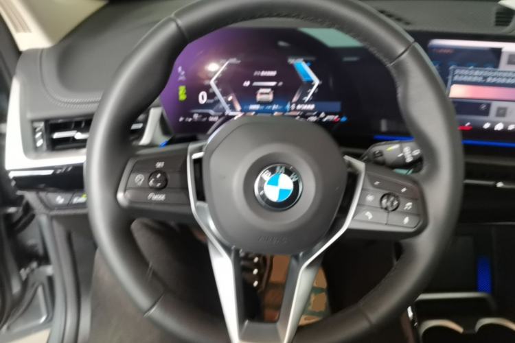 Used BMW X1 2023 sDrive25Li X Design Package Steering Wheel