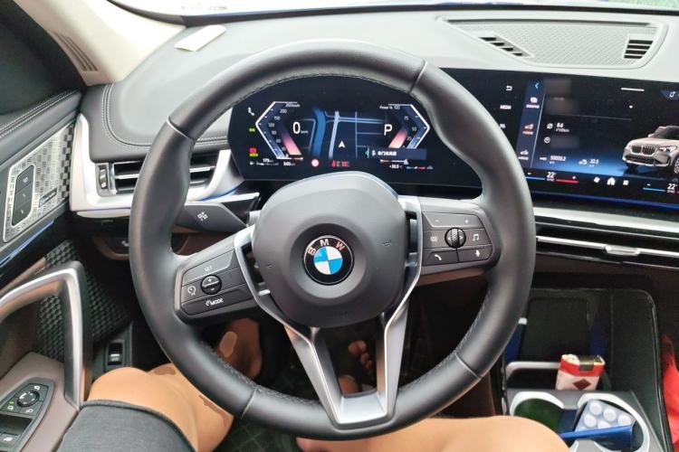 Used BMW X1 2023 sDrive25Li X Design Package Steering Wheel