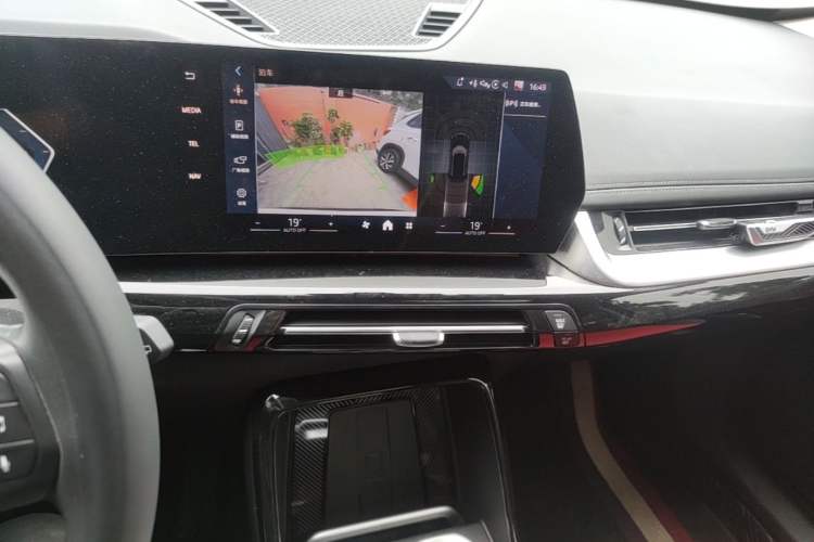 Used BMW X1 2023 sDrive25Li X Design Package Audio And AC Panel