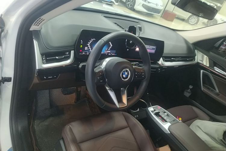 Used BMW X1 2023 sDrive25Li X Design Package Center Console