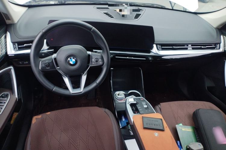 Used BMW X1 2023 sDrive20Li X Design Package Center Console