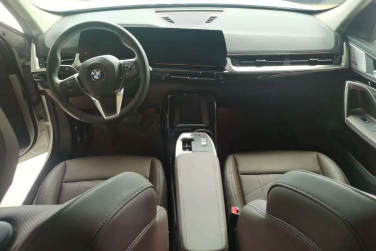 Used BMW X1 2023 sDrive25Li M Sport Package Center Console