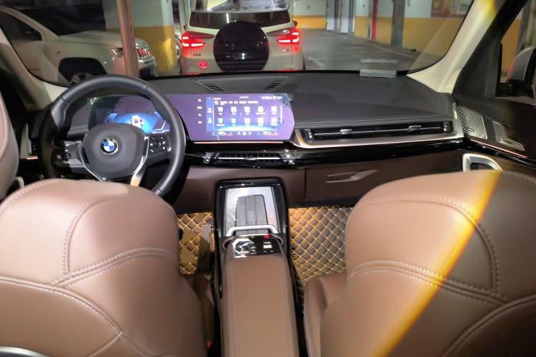 Used BMW X1 2023 sDrive25Li X Design Package Center Console