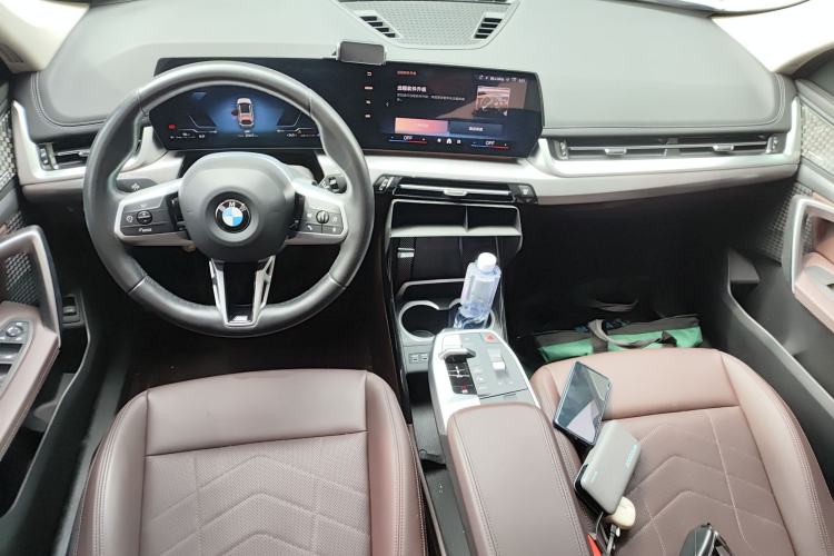 Used BMW X1 2023 sDrive25Li M Sport Package Center Console