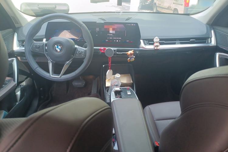 Used BMW X1 2023 sDrive20Li X Design Package Center Console