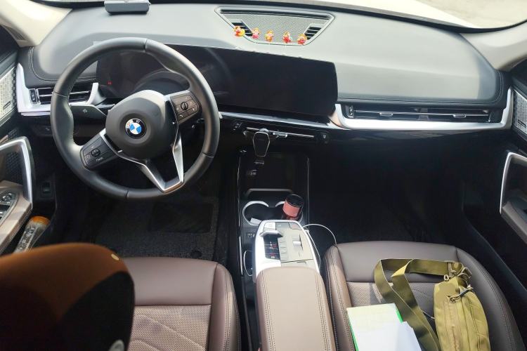 Used BMW X1 2023 sDrive25Li X Design Package Center Console
