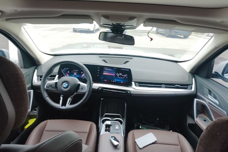 Used BMW X1 2023 sDrive25Li M Sport Package Center Console