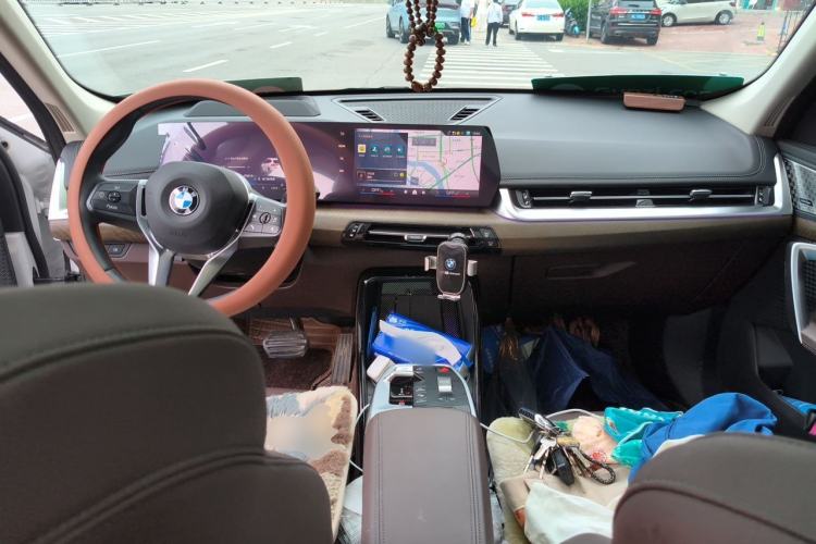 Used BMW X1 2023 xDrive25Li X Design Package Center Console