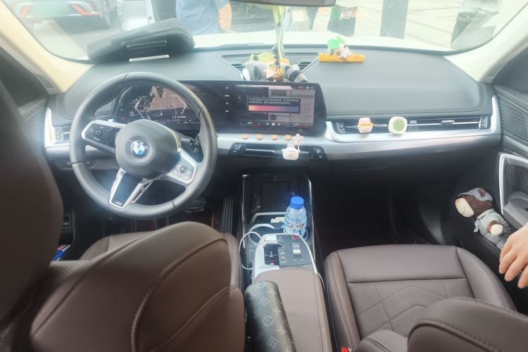 Used BMW X1 2023 sDrive25Li M Sport Package Center Console