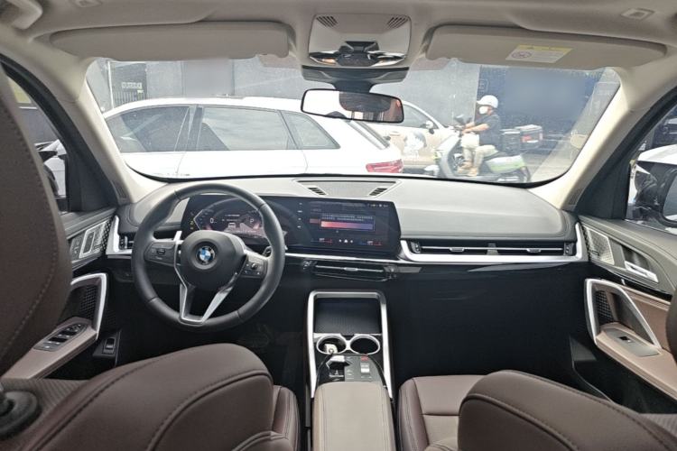 Used BMW X1 2023 sDrive25Li X Design Package Center Console