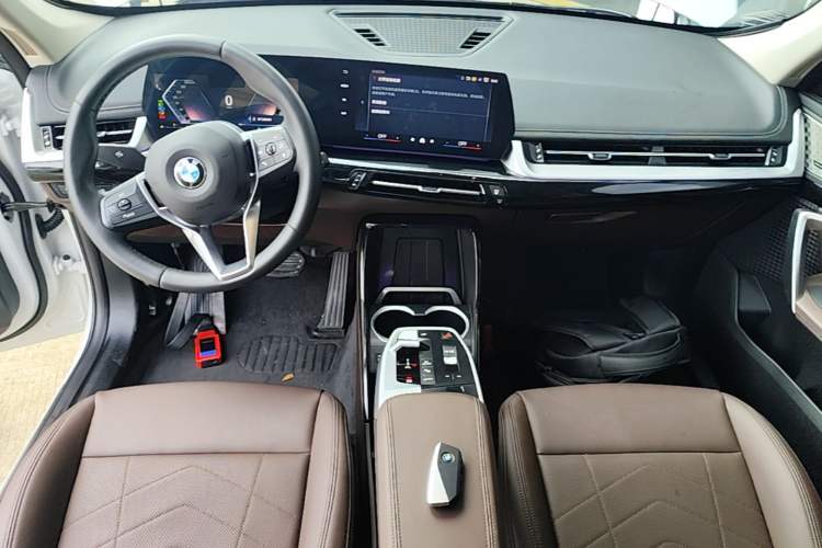 Used BMW X1 2023 sDrive25Li X Design Package Center Console