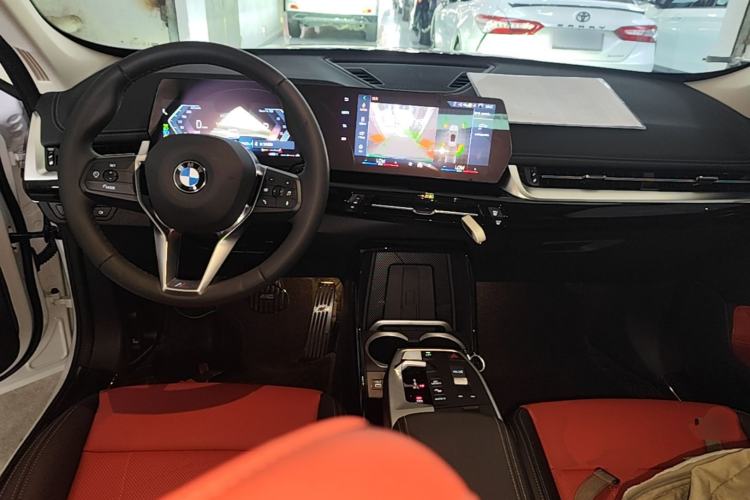 Used BMW X1 2023 sDrive25Li X Design Package Center Console