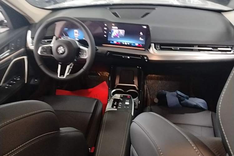 Used BMW X1 2023 sDrive25Li M Sport Package Center Console