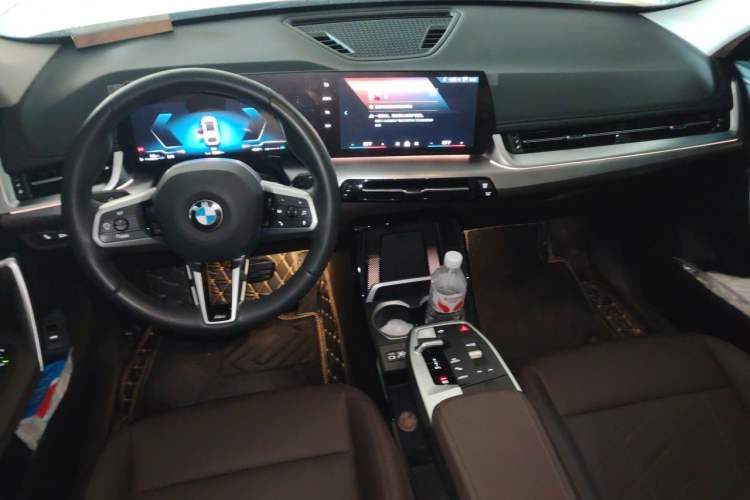 Used BMW X1 2023 sDrive25Li M Sport Package Center Console