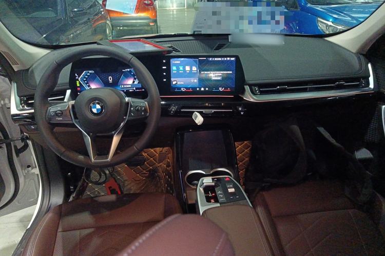 Used BMW X1 2023 sDrive20Li X Design Package Center Console