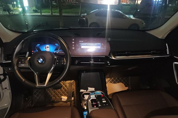 Used BMW X1 2023 sDrive20Li X Design Package Center Console