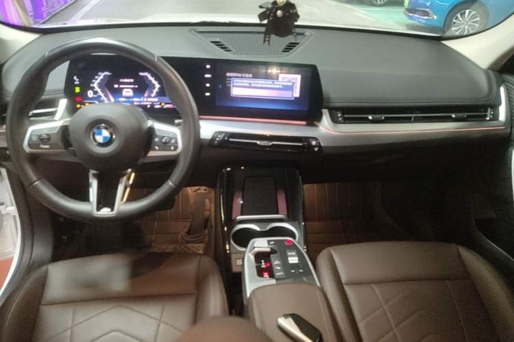 Used BMW X1 2023 sDrive25Li M Sport Package Center Console