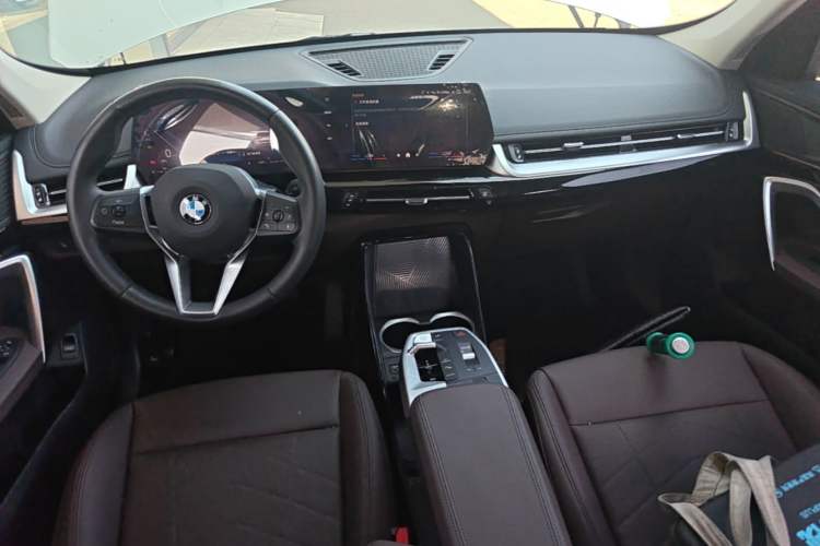 Used BMW X1 2023 sDrive20Li X Design Package Center Console