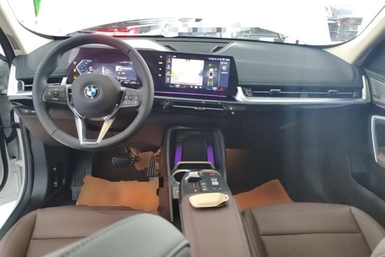 Used BMW X1 2023 sDrive25Li X Design Package Center Console