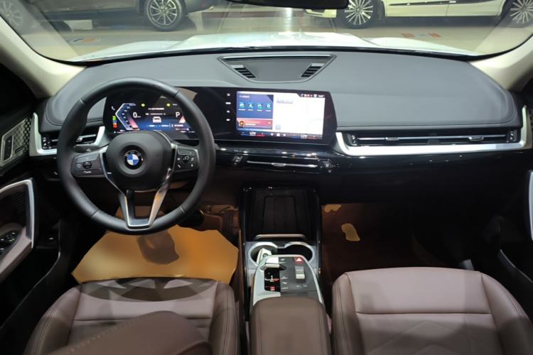 Used BMW X1 2023 sDrive25Li X Design Package Center Console