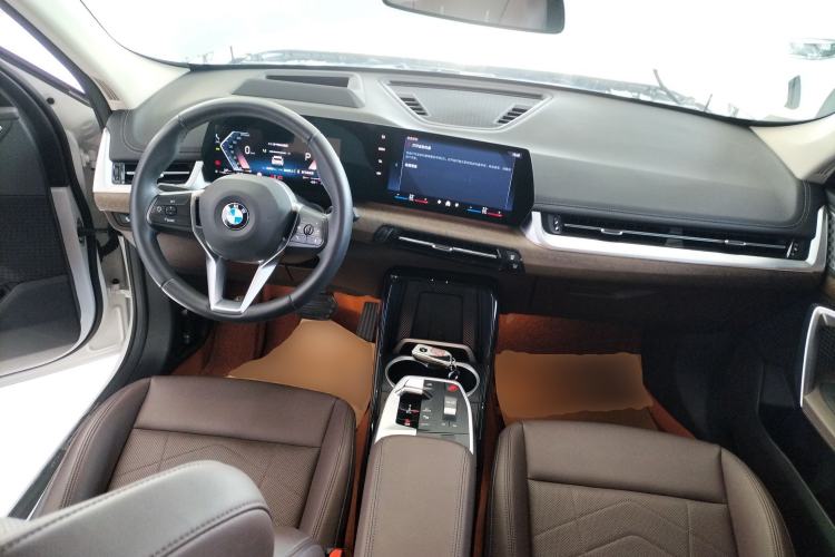 Used BMW X1 2023 xDrive25Li X Design Package Center Console